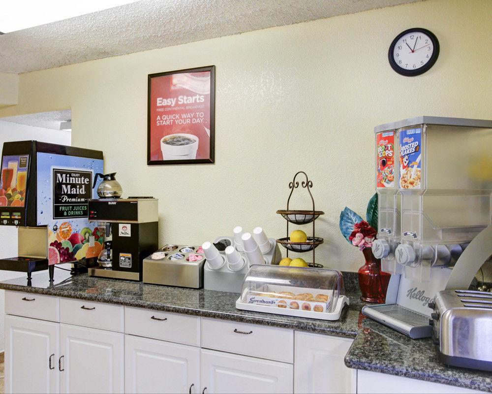 Econo Lodge San Marcos University Area Bagian luar foto