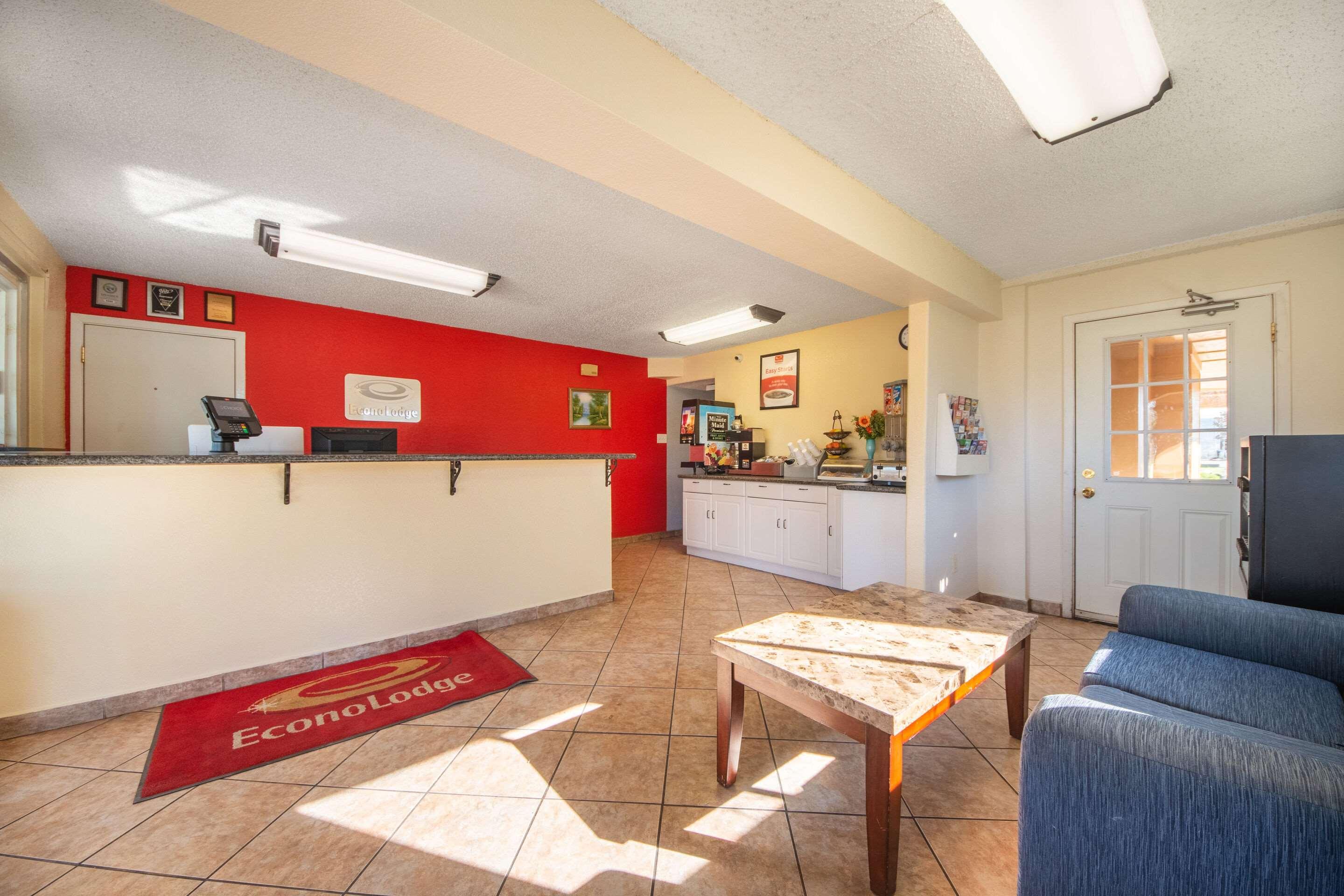 Econo Lodge San Marcos University Area Bagian luar foto